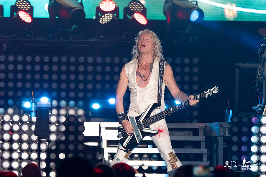 Def Leppard @ Soaring Eagle Casino & Resort | © John Reasoner
