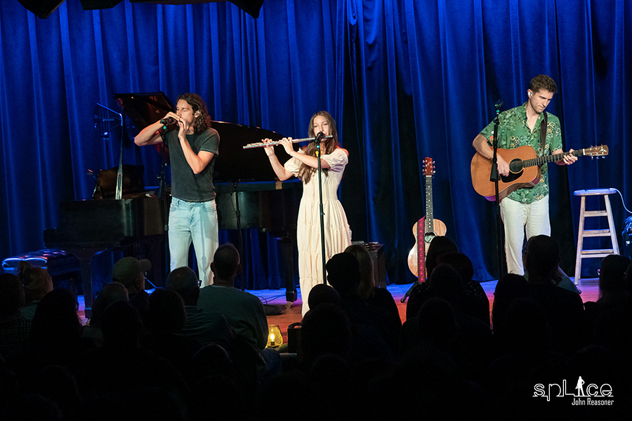 Girl Named Tom @ The Ark | © John Reasoner