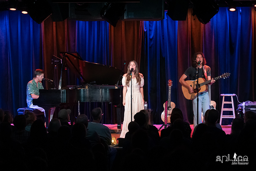 Girl Named Tom @ The Ark | © John Reasoner