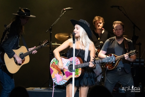 RaeLynn at Niswonger Performing Arts Center
